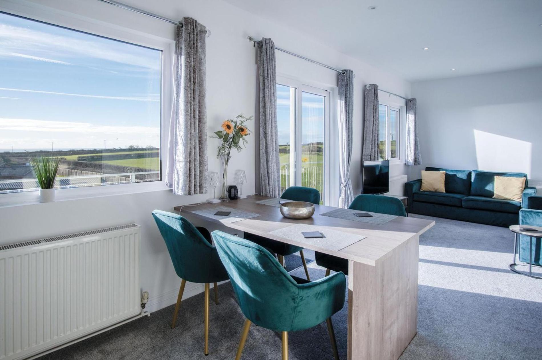 The Penthouse - 1 Bedroom Apartment - Ocean Breeze Port-Eynon Zewnętrze zdjęcie